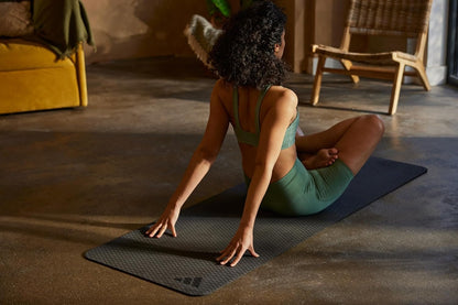 adidas Yoga Mat - 4mm Thick Exercise Mat, Non-Slip, Pilates, Stretching, Fitness & Gymnastics, Yoga Accessories for Women, Home Gym & Workout Mat, Home Gym Equipment