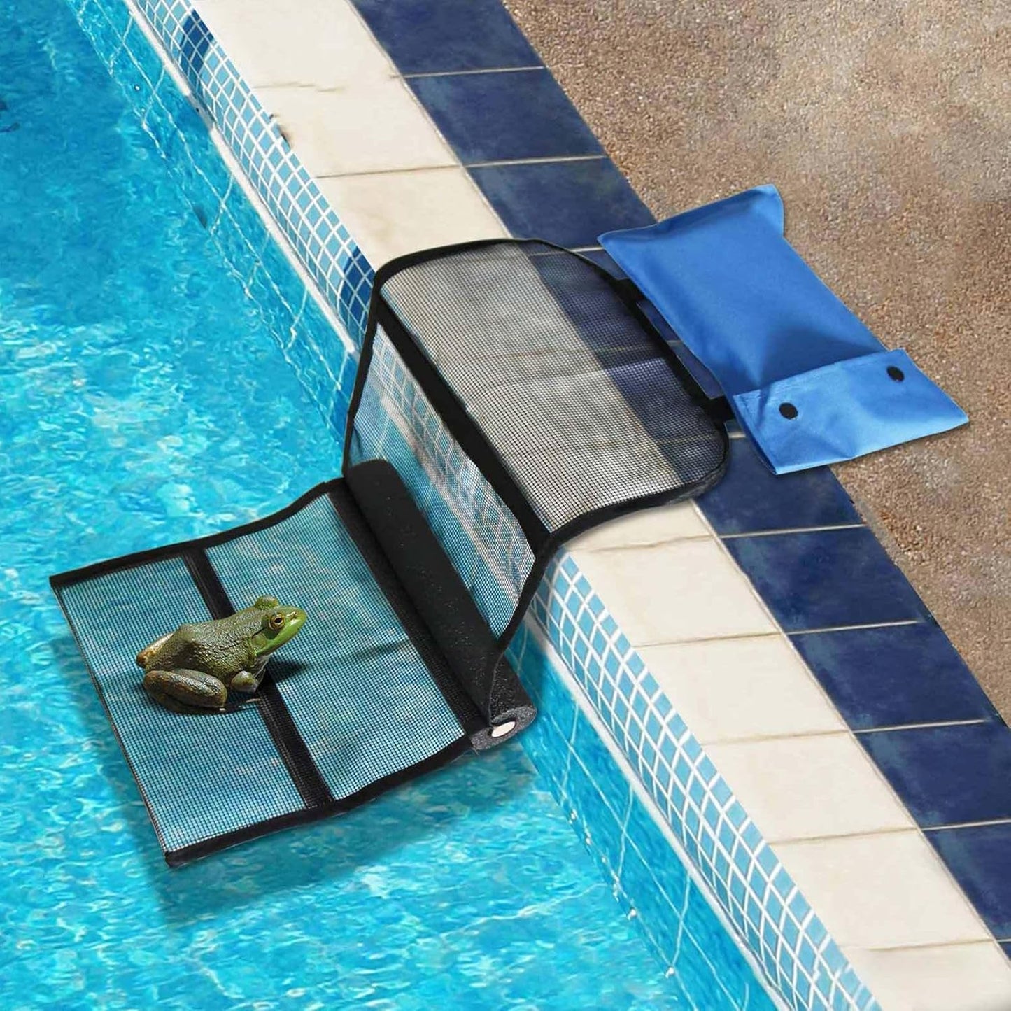 Pool Animal Escape Ramp, Frog Rescue Tool 38,19 x 9,84, Safety Net Design, Versatile and Eco-Friendly, Critter Ramp for Lizards, Birds, Ducks, Spa Accessories