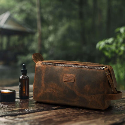 LEATHER VILLAGE Premium Leather Travel Toiletry Bag - Unisex Water-Resistant Travel Dopp Kit, Shaving & Cosmetic Organizer for Men & Women - Compact Bathroom Essentials - Rustic Brown