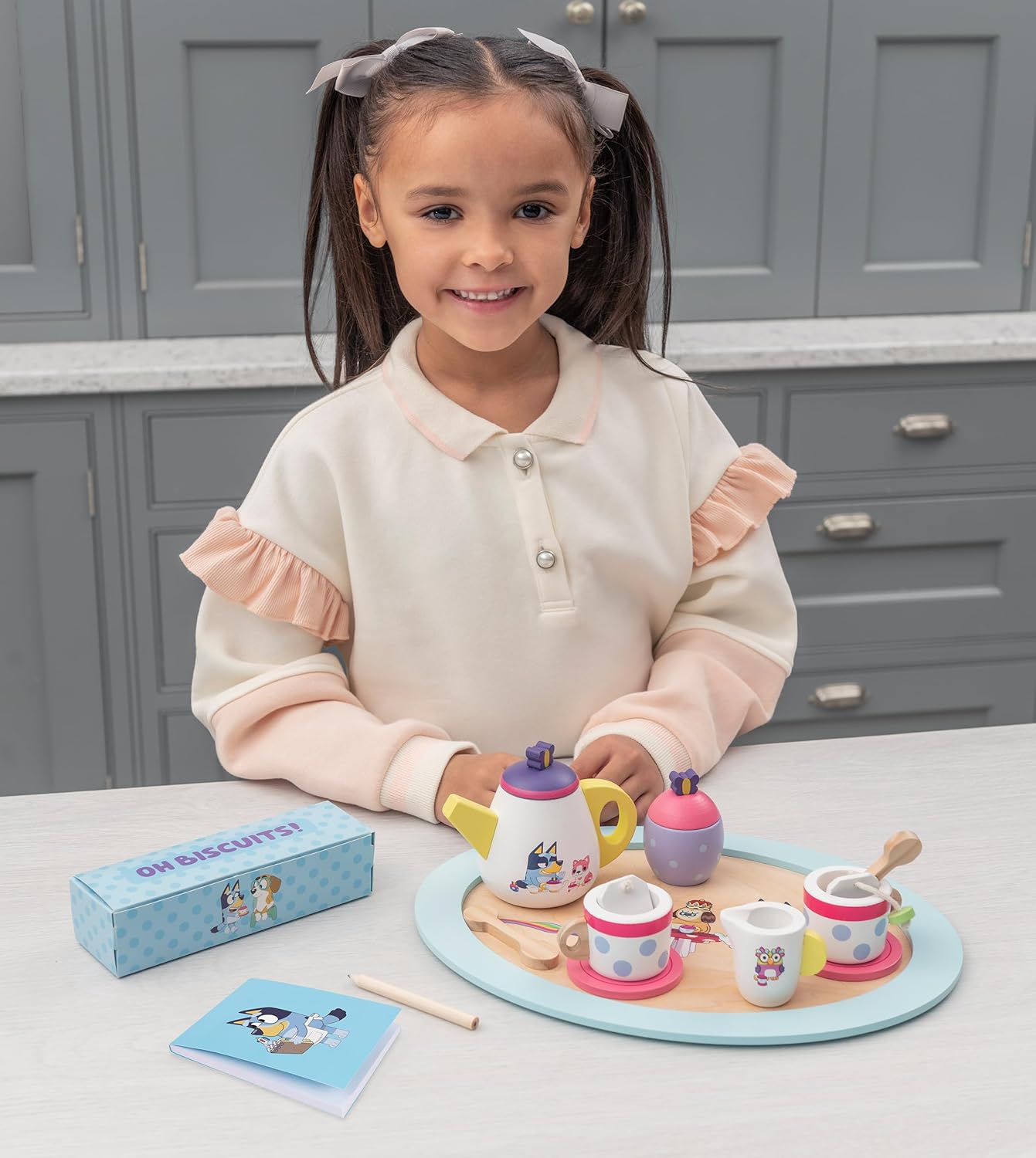 Bluey Wooden Tea Party 18-Piece Activity Toy Playset
