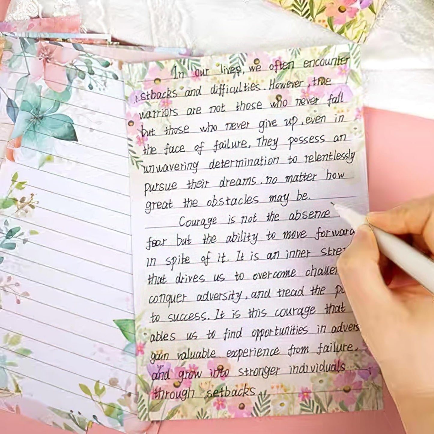 RAORAOYUE 160PCS Stationary Paper and Envelopes Set, 10 Different Style Floral Themed Writing Paper Stationery Set (50 Stationery Paper + 50 envelopes+60 Sticker)