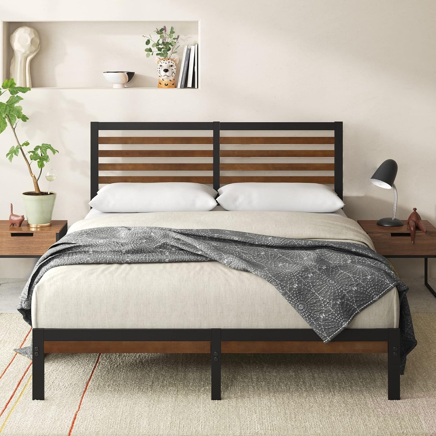 Zinus Kai Bamboo and Metal Bed Frame Hybrid Platform Base with Footboard - King