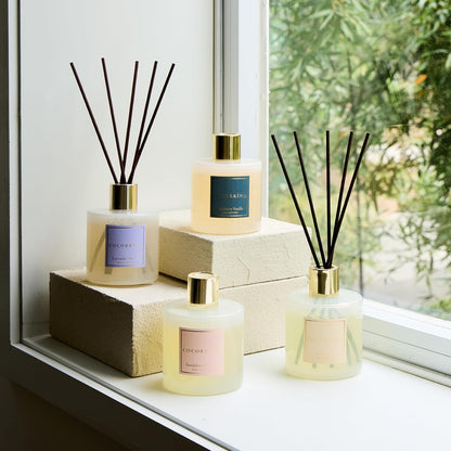 Cocorrína Reed Diffuser Set, 6.7 oz Clean Linen Scented Home Fragrance with Sticks for Bathroom Shelf Decor
