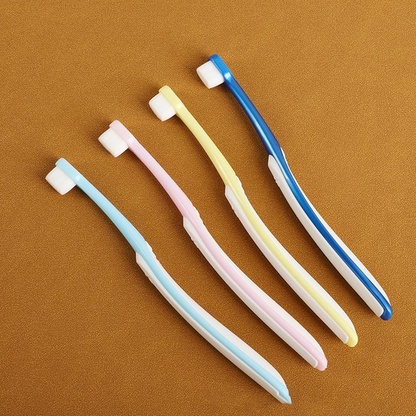 Pet Toothbrush, Dog Teeth Cleaner, Soft Bristle Brushing Kit, Wide Head Design, Gentle Oral Care, Daily Use at Home or Travel, 6.1 x 0.59 Inch, Multicolour