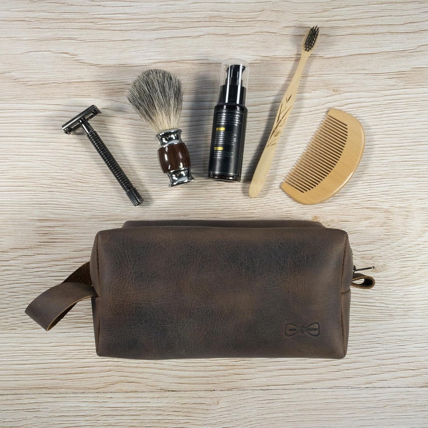 Hide & Groom, Rustic Toiletry Bag for Groomsmen, Best Men, Bachelor, Wedding Ceremonies, Shaving Kit Storage, Bathroom Bag, Full Grain Leather, Handmade, Bourbon Brown, Bourbon Brown, Unique, Classic