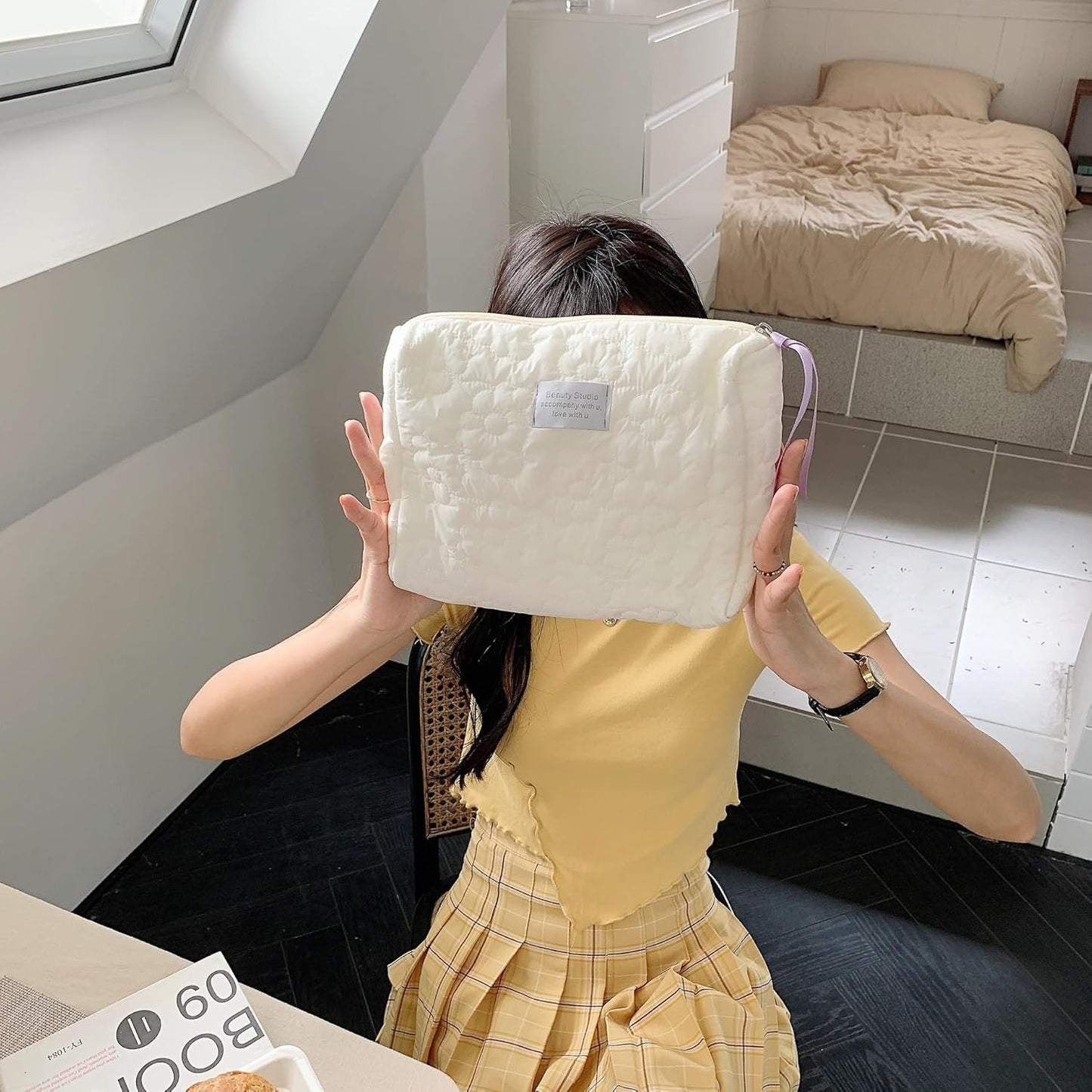 Makeup Bag Cute Cosmetic Bag Floral Large Capacity Pouch Travel Toiletry Bags for Women Girls Soft Accessories Organizer Case,White