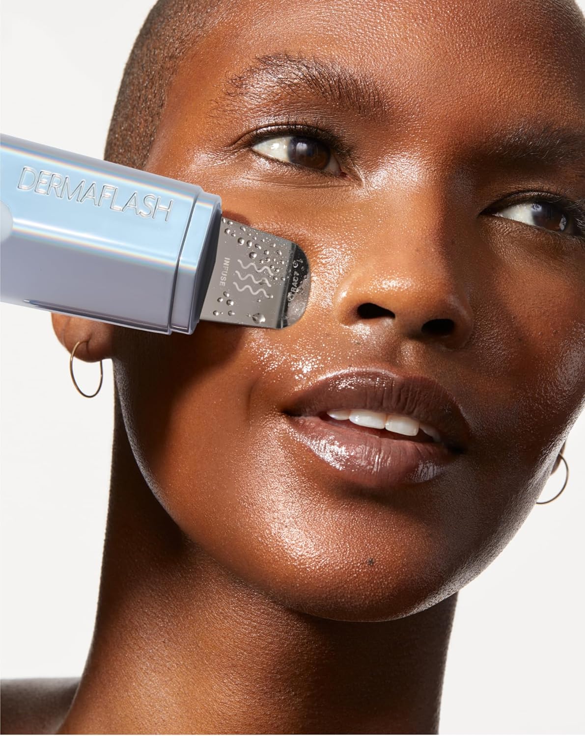 DERMAFLASH DERMAPORE+ Skin Care Device, Ultrasonic 2-in-1 Pore Extractor and Serum Infuser, Holiday Metallic