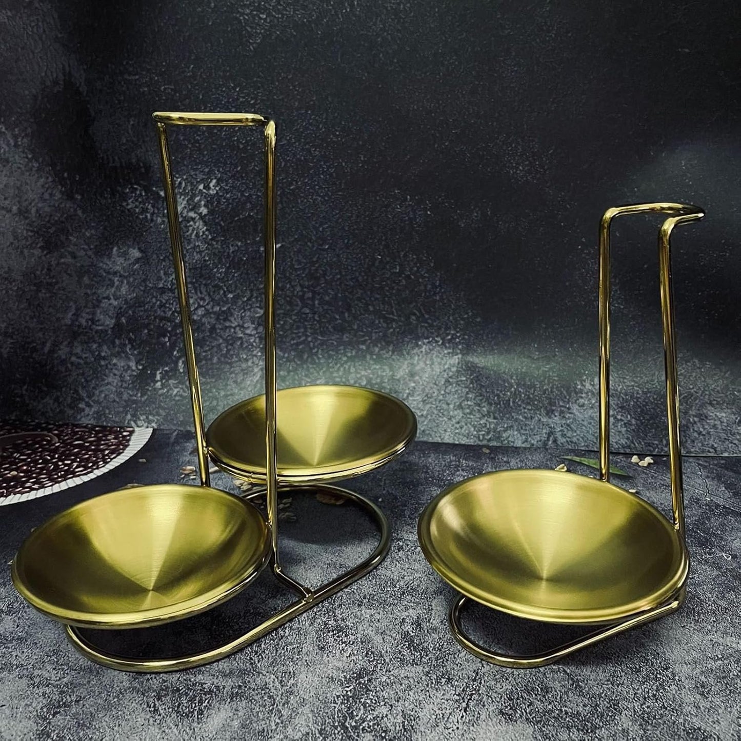 Aladeno Poggiamestolo Portamestolo Verticale in Acciaio Inossidabile Elegante Pratico Portamestolo di Facile Accesso Gadget da Cucina Porta Utensili da Cucina per la Casa Pentole (Golden mit 1 Teller)