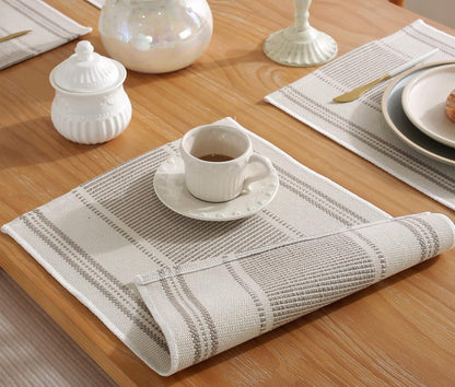 Placemats Set of 6 for Dining Table Décor, Woven Cloth Place Mats for Farmhouse Kitchen Tabletop, Handcrafted Machine Washable Cotton Table mats 13 x 19 Inch, Light Linen