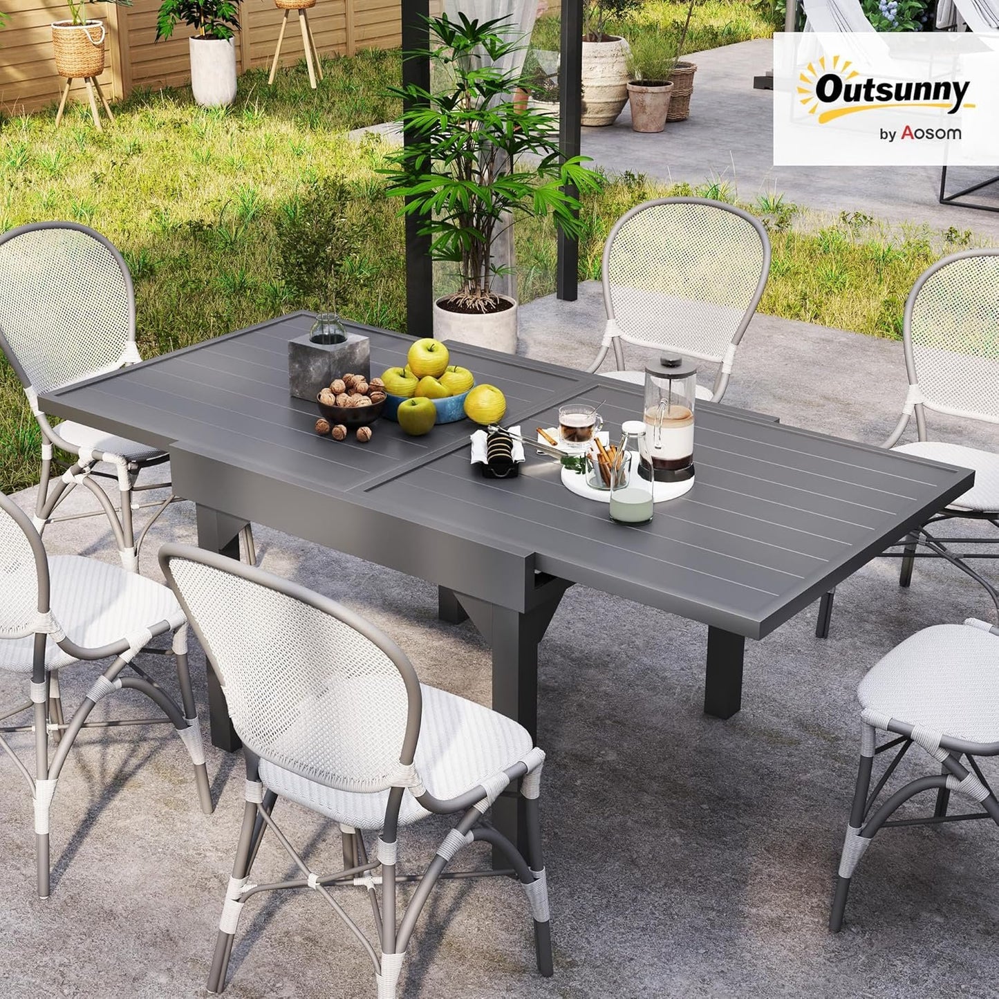 Outsunny Extendable Aluminium Outdoor Dining Table for 4-6 Person, 35"-71" Slatted Metal Patio Table for Garden, Backyard, Deck, Porch, Lawn, Grey
