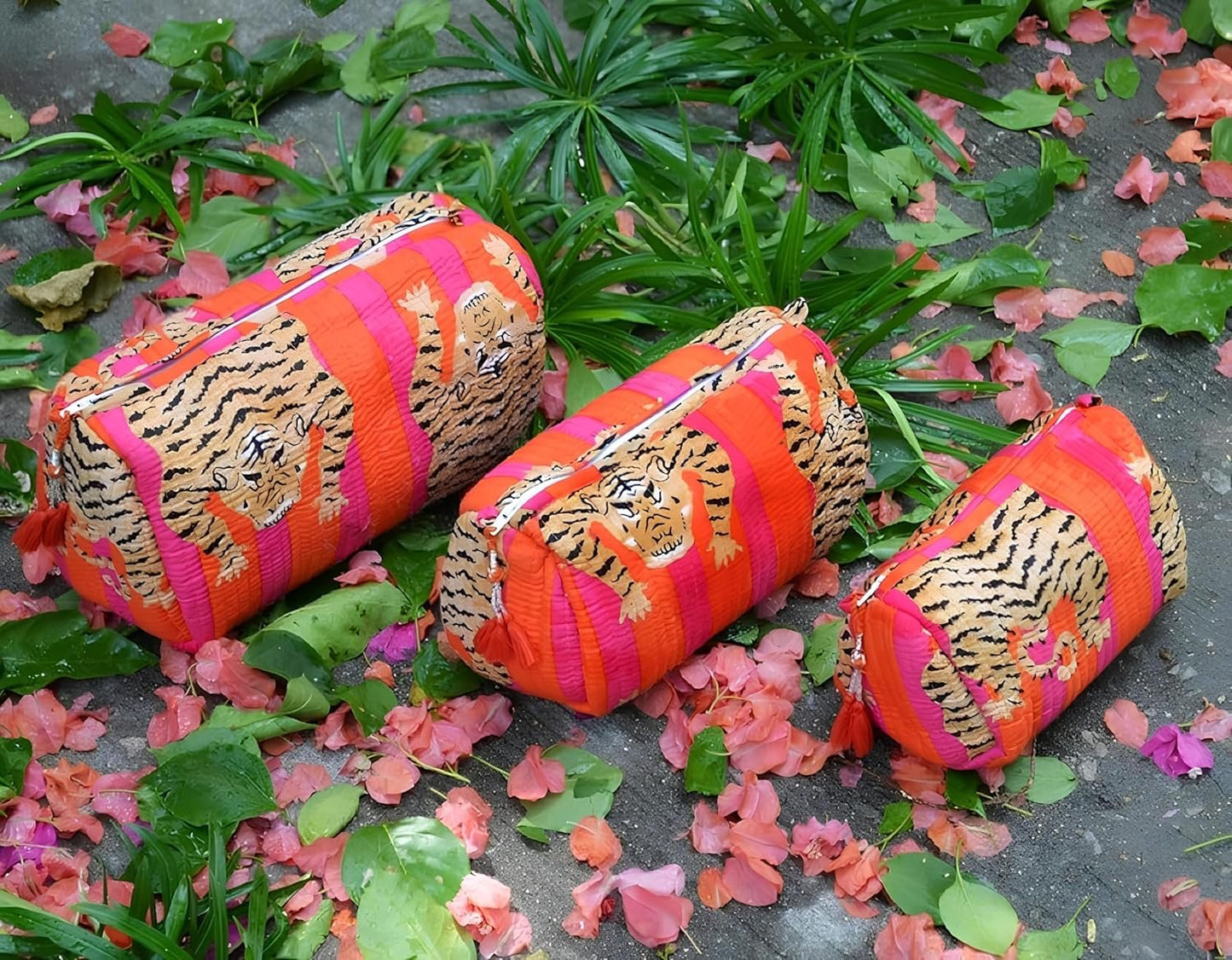 INDACORIFY Tiger Print Makeup Bag Set of 3 Pieces Indian Cotton Toiletry Bag Make up Pouch Travel Bag Quilted Wash Bag Shaving Cotton Cosmetic Kit, Multicolor, Bag