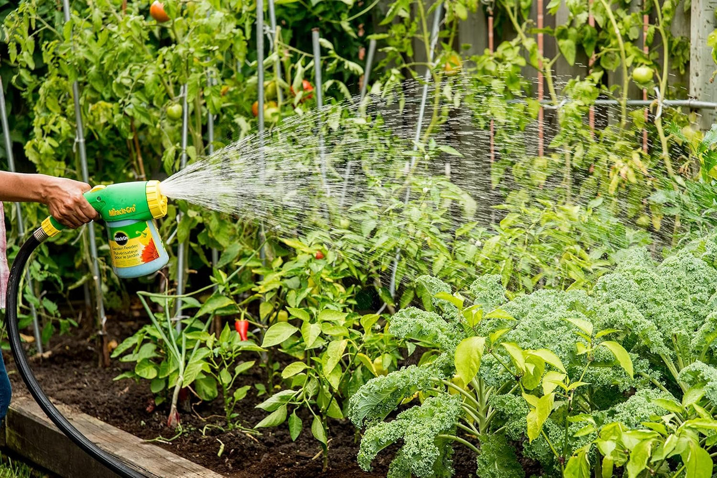 Miracle-Gro Garden Feeder