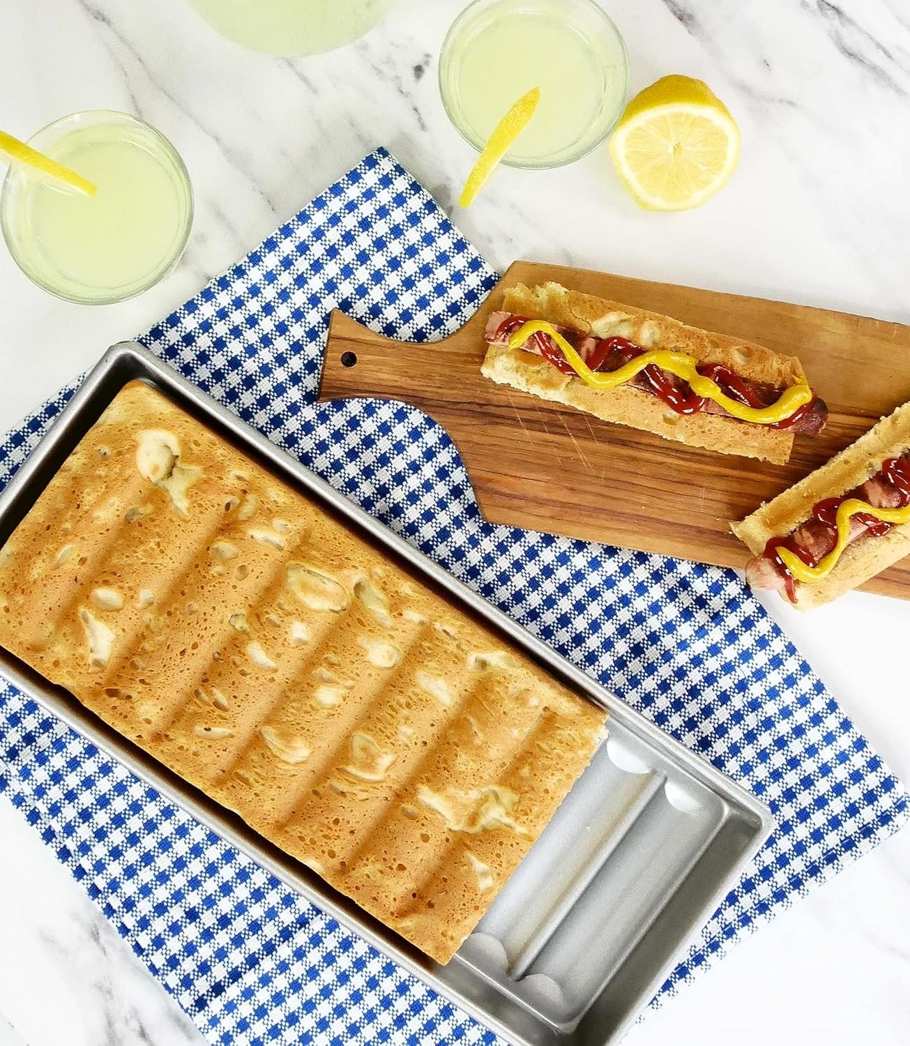 USA Pans 15 x 6 x 1.5-Inch New England Hot Dog Pan Aluminized Steel with Americoat