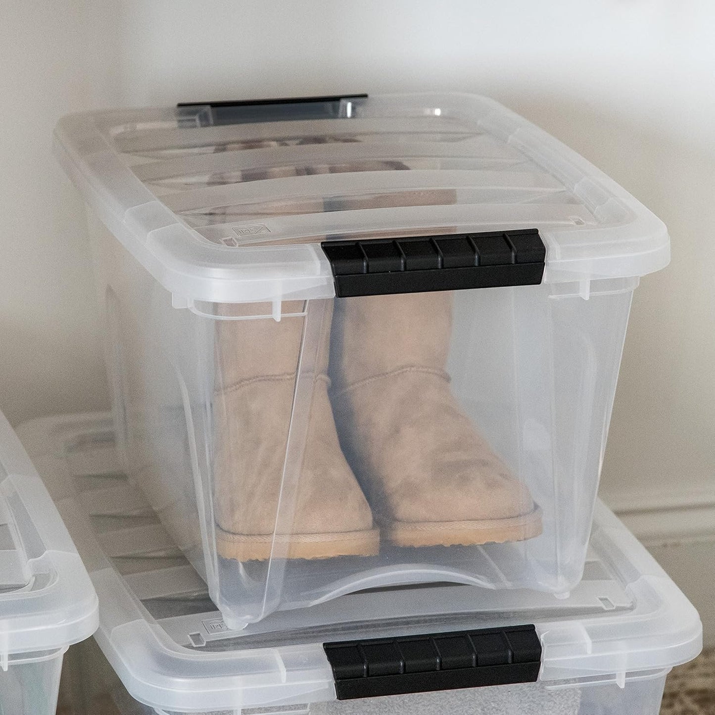 IRIS USA 18 L Plastic Storage Box with Lid and Latches - 4 Pack - BPA-Free, See-Through Organizing Solution, Durable Nestable Stackable Containers, Secure Pull Handle - Clear